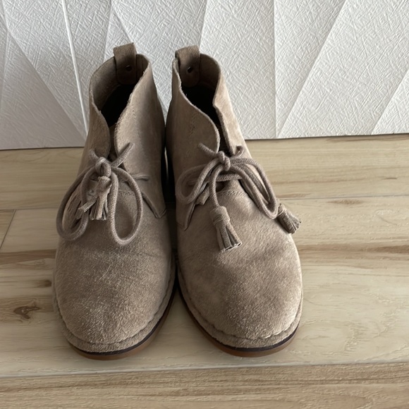 Hush puppies suede ankle boot - Picture 2 of 5